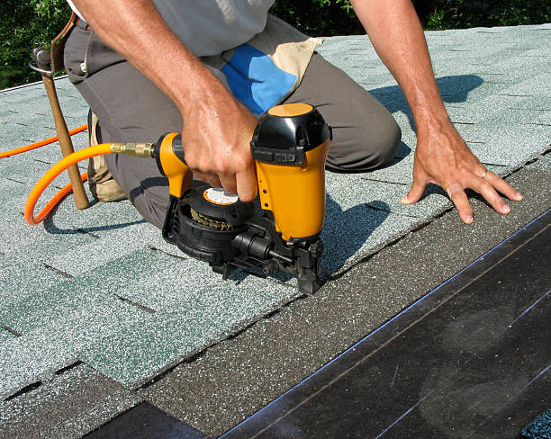 Best Commercial Roofing Services  in New Castle, PA